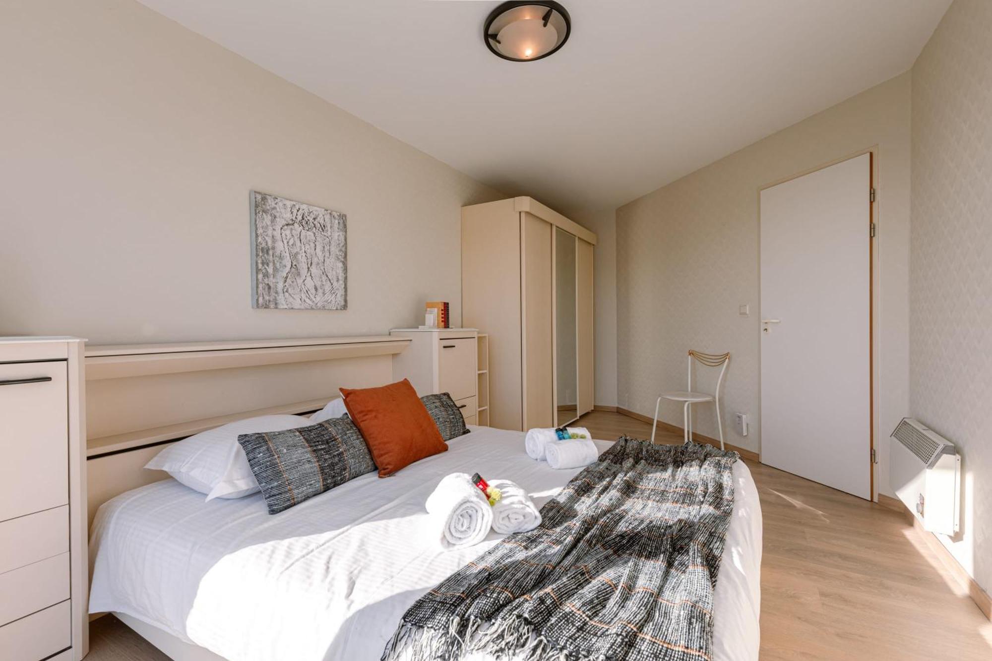 Huswell - Spacious & Modern Sea View Apartment With Garage أوستيند المظهر الخارجي الصورة